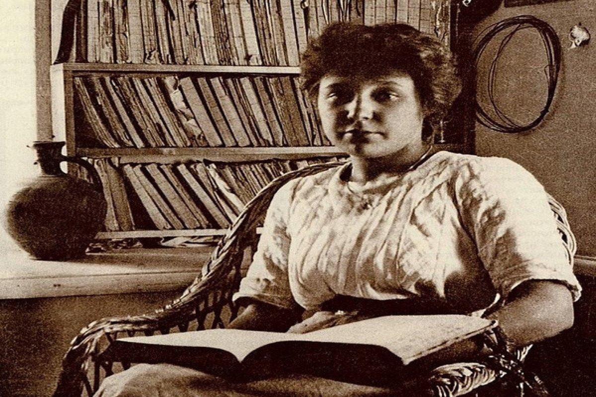 "Mən belə bir yerdə yaşaya bilmərəm..." - Marina Svetayeva  