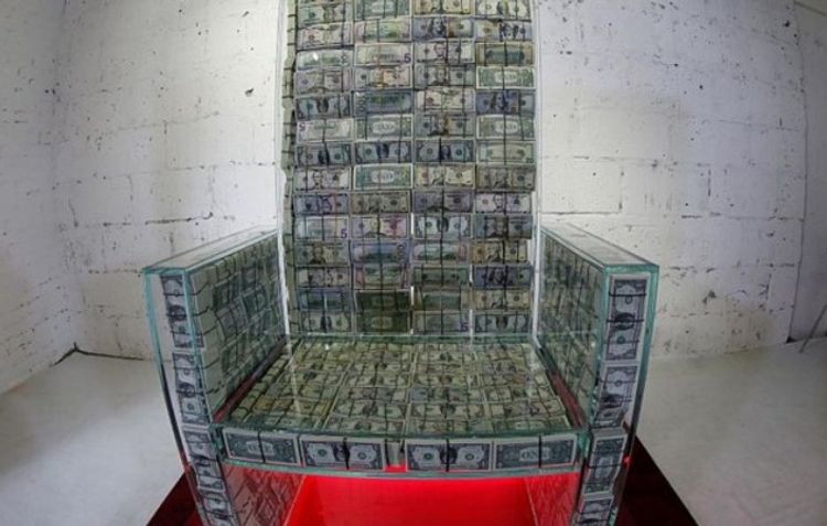  1 milyon dollarla post-modern taxt - Foto
