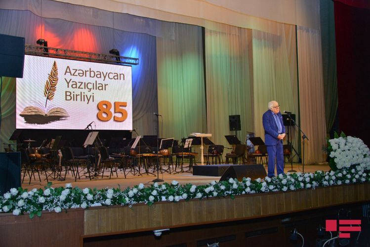 Azərbaycan Yazıçılar Birliyinin 85 illiyi qeyd edilib - Fotolar