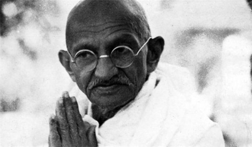 Mahatma Qandinin külü oğurlandı