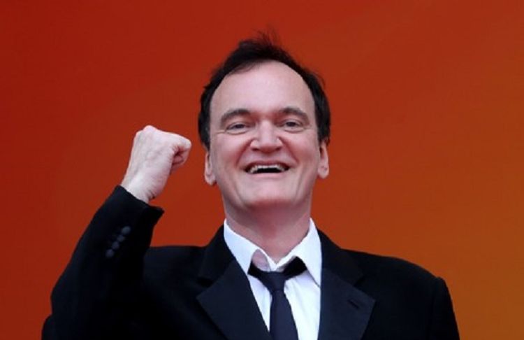 Tarantino telefondan istifadə etmədiyini açıqlayıb