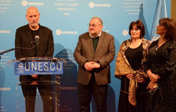 UNESCO-nun baş qərargahında Azərbaycan xalçalarının sərgisi açılıb