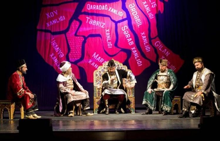 Milli Dram Teatrı mövsümə yekun vurdu