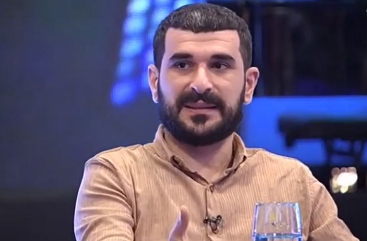 Şəhriyar del Gerani Səməd Vurğunu tənqid etdi: "Onun adı gələndə zalı tərk etdim" - Video