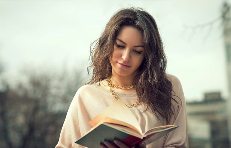 Ömrü uzadır, stressi azaldır, beyni işlədir... – Kitab oxumağın faydaları