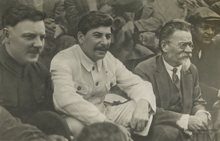 Stalin hansı Azərbaycan mahnısını konsert proqramına saldırmışdı? - Parol kimi istifadə edilən Xalq mahnımızın sirləri