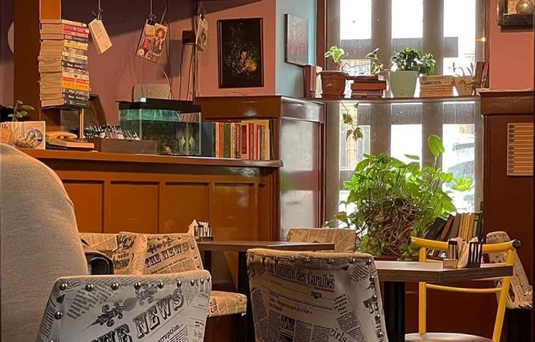 Bakıda məşhur "Book cafe" yandı - Foto