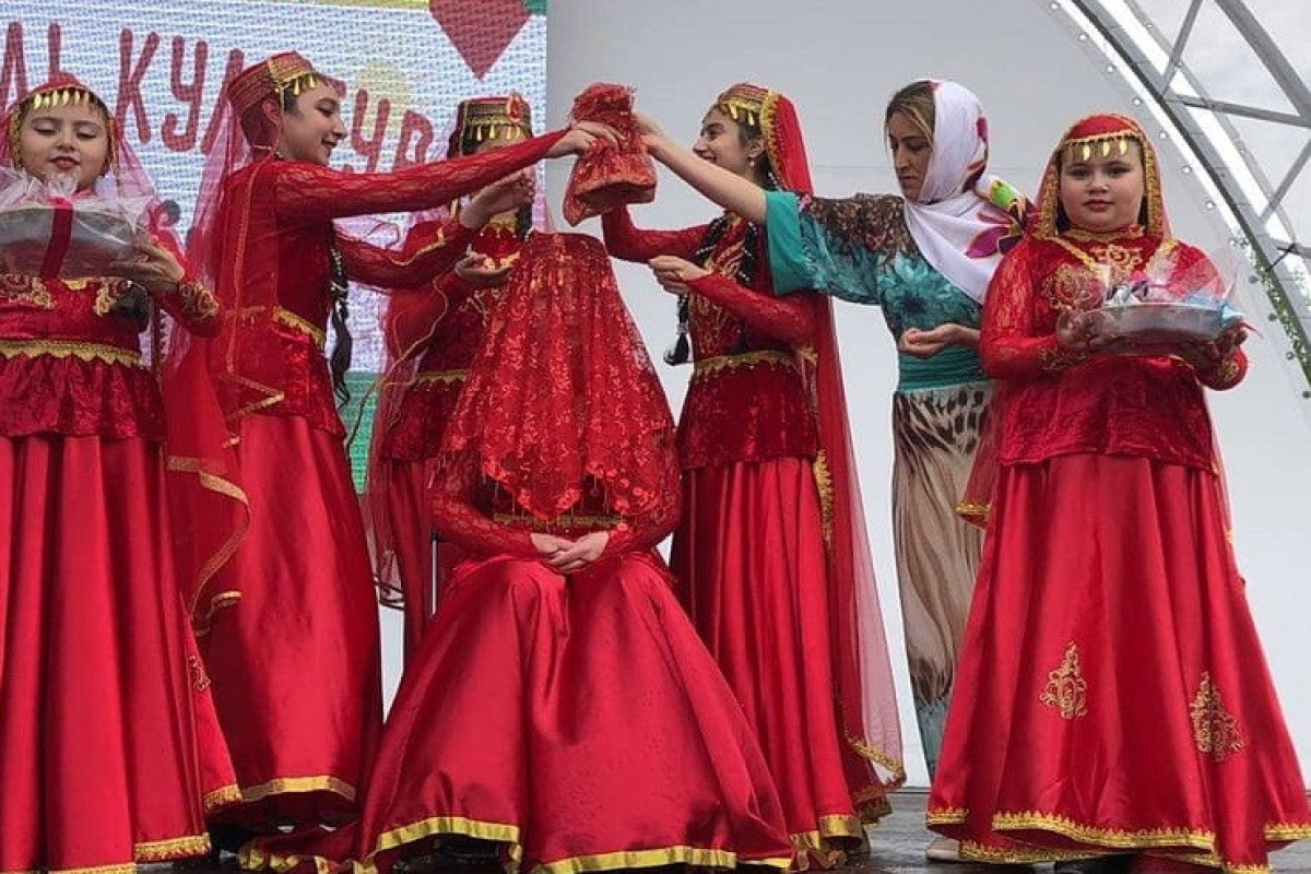 Qafqaz xalqları mədəniyyəti festivalı keçirildi 