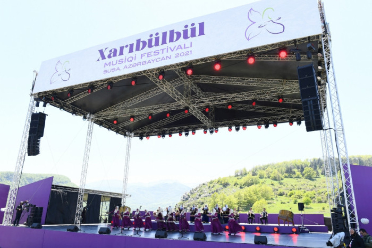 Şuşada "Xarıbülbül"  Festivalı başladı 