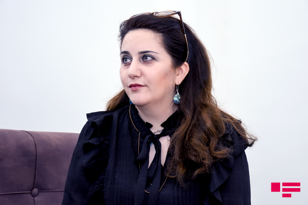Samirə Əşrəf, yazıçı
