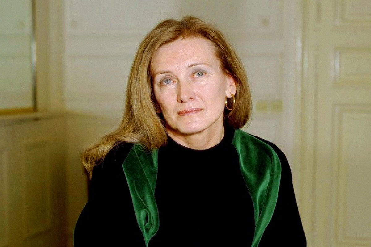 Anni Erno, yazıçı, Nobel laureatı