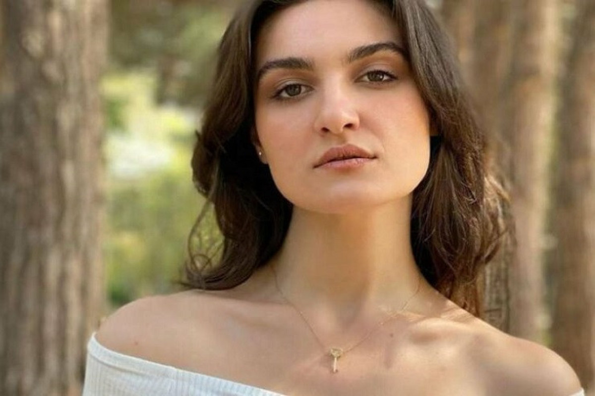 Azərbaycanlı aktrisaya ağır itki üz verdi 