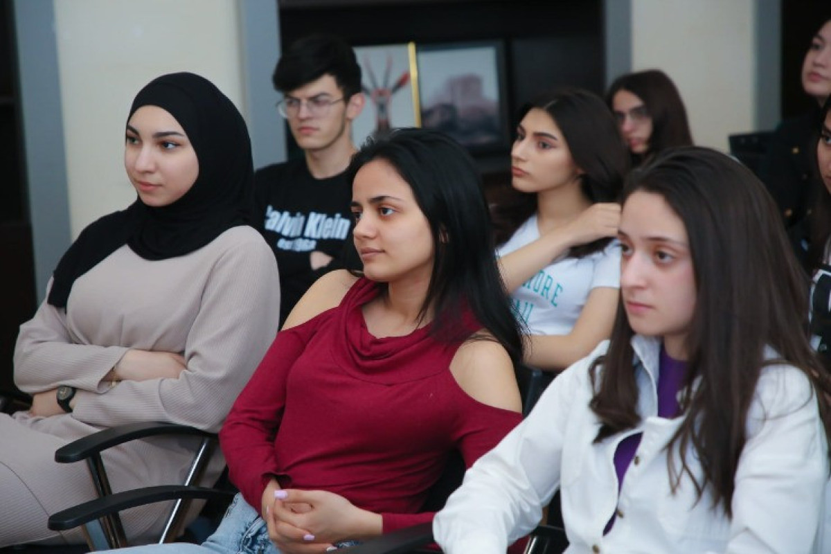 “Vətən üçün oxu” layihəsinin təqdimat mərasimi keçirildi 