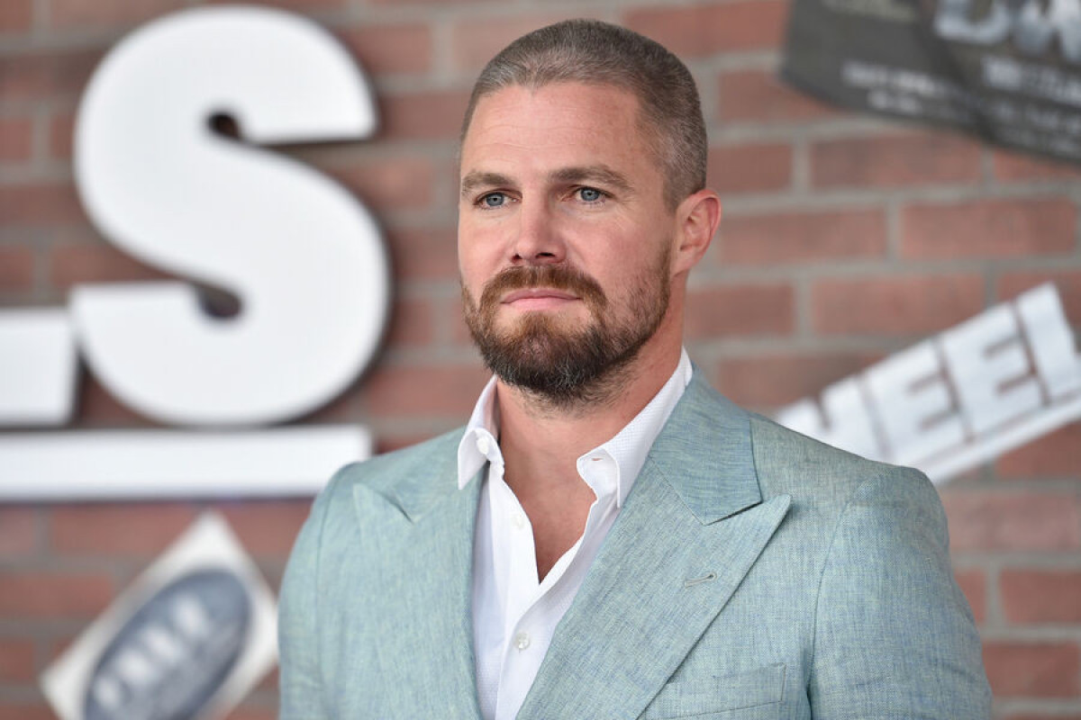 Stiven Amell aktyorların tətillərini dəstəkləmədi 