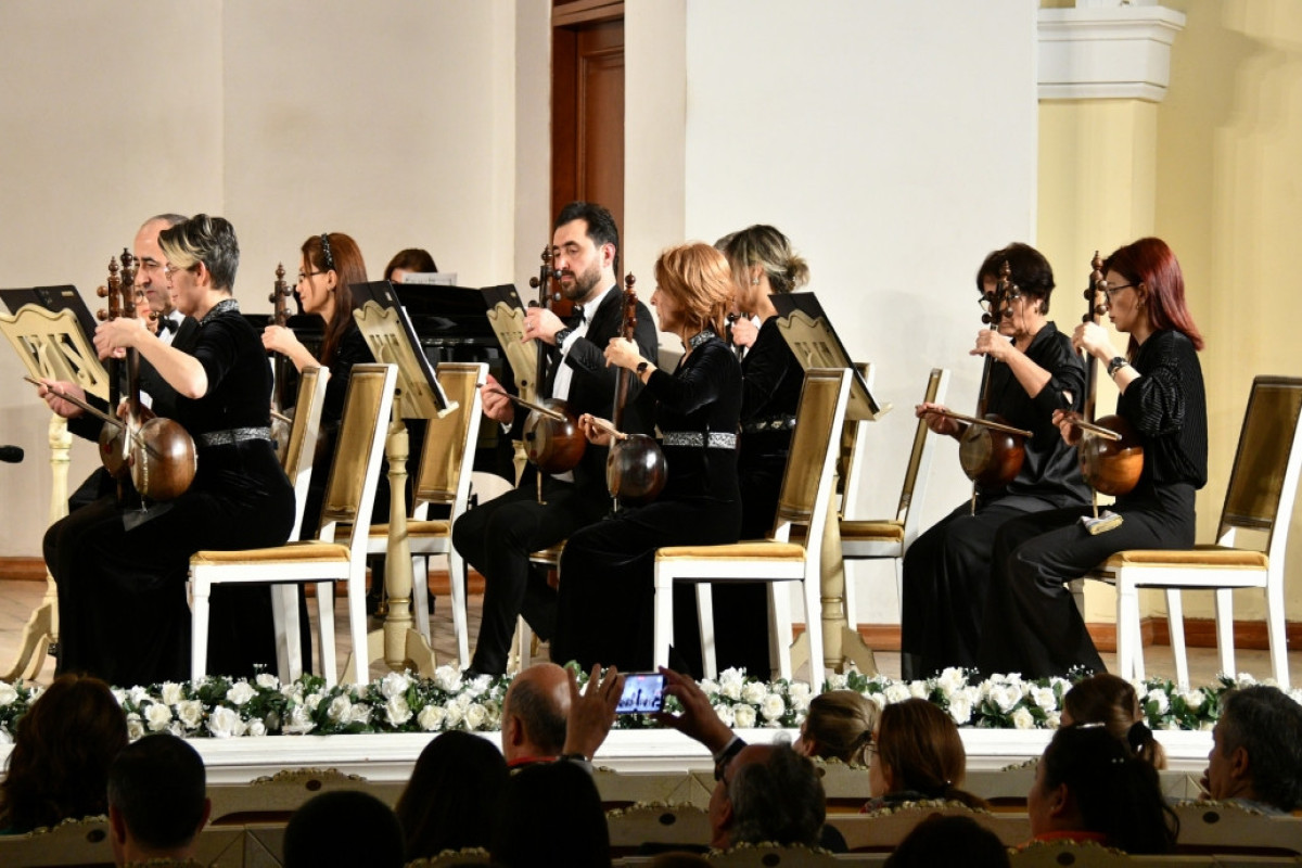 Tofiq Bakıxanovun yaradıcılıq fəaliyyətinə həsr olunmuş konsert keçirildi  