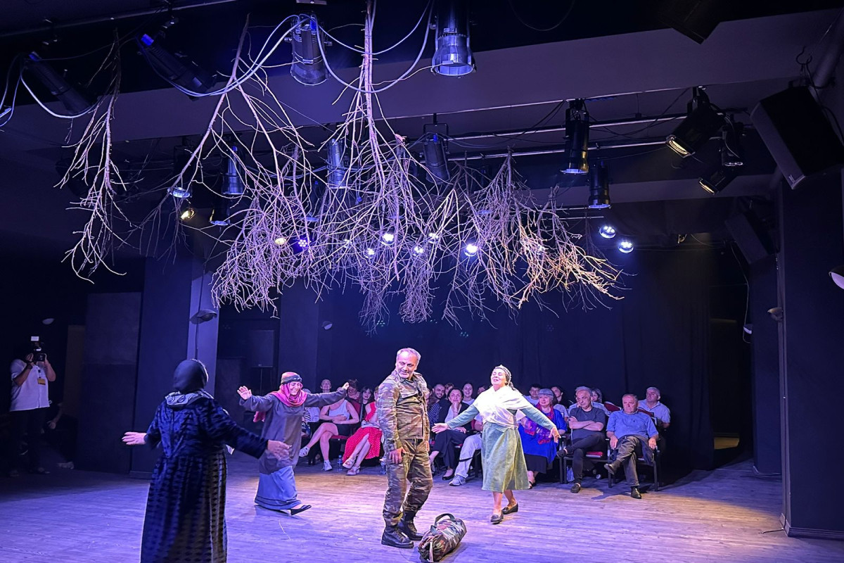 Milli Teatrın tamaşası beynəlxalq festivalda maraqla qarşılandı  
