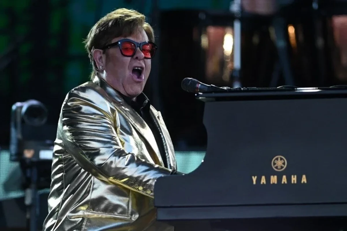 Elton Condan yeni rekord  