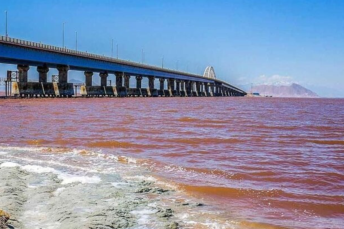 Güney Azərbaycanın qanayan yarası - Urmiya gölü 