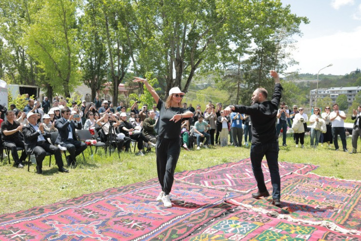 “Xarıbülbül” Beynəlxalq Musiqi Festivalının sonuncu günü  