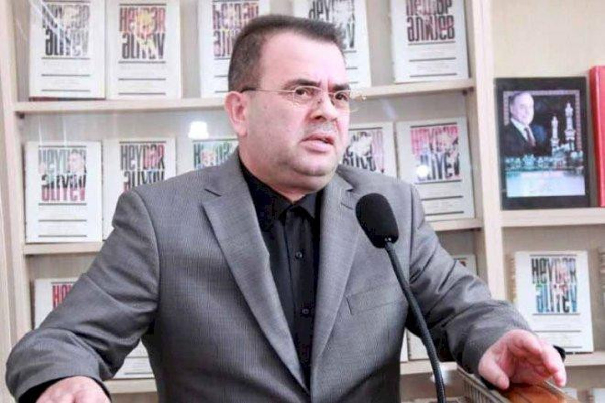 Azərbaycanlı yazıçı fəxri doktor adına layiq görüldü 