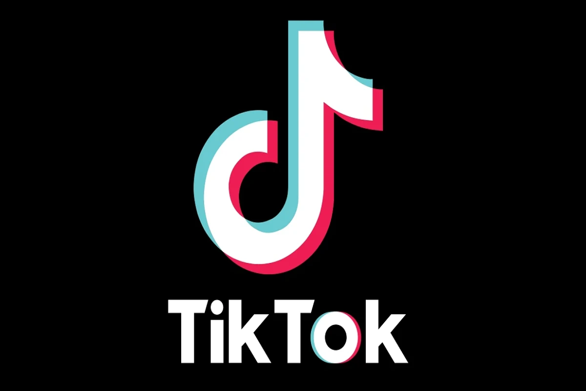 TikTok yaradıcılarından kitab tövsiyələri:  Bu yay ən çox oxunan hansı kitablar oldu?