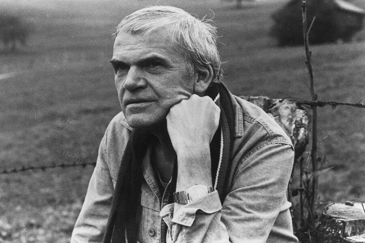 Milan Kunderanın yeni əsəri çap olunub:  "Girov götürülən Qərb"