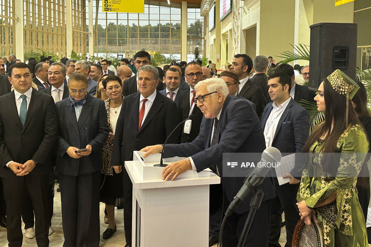 10-cu Bakı Beynəlxalq Kitab Sərgisinin açılışı oldu 