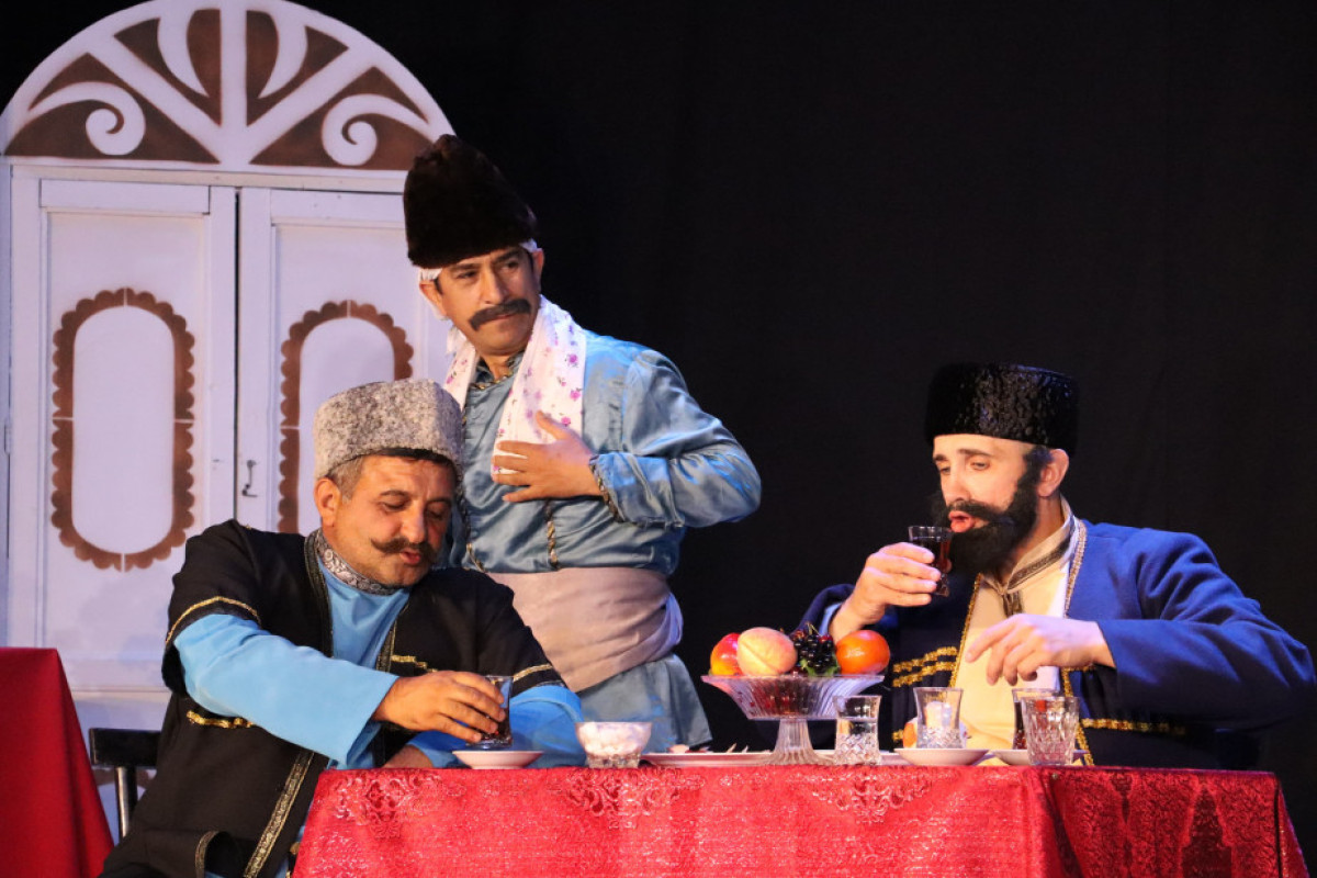 Şuşa Teatrı  yeni mövsümün açılışına hazırlaşır