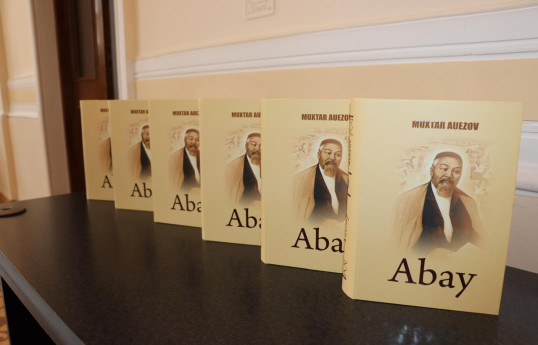 “Abay” romanının təqdimatı...