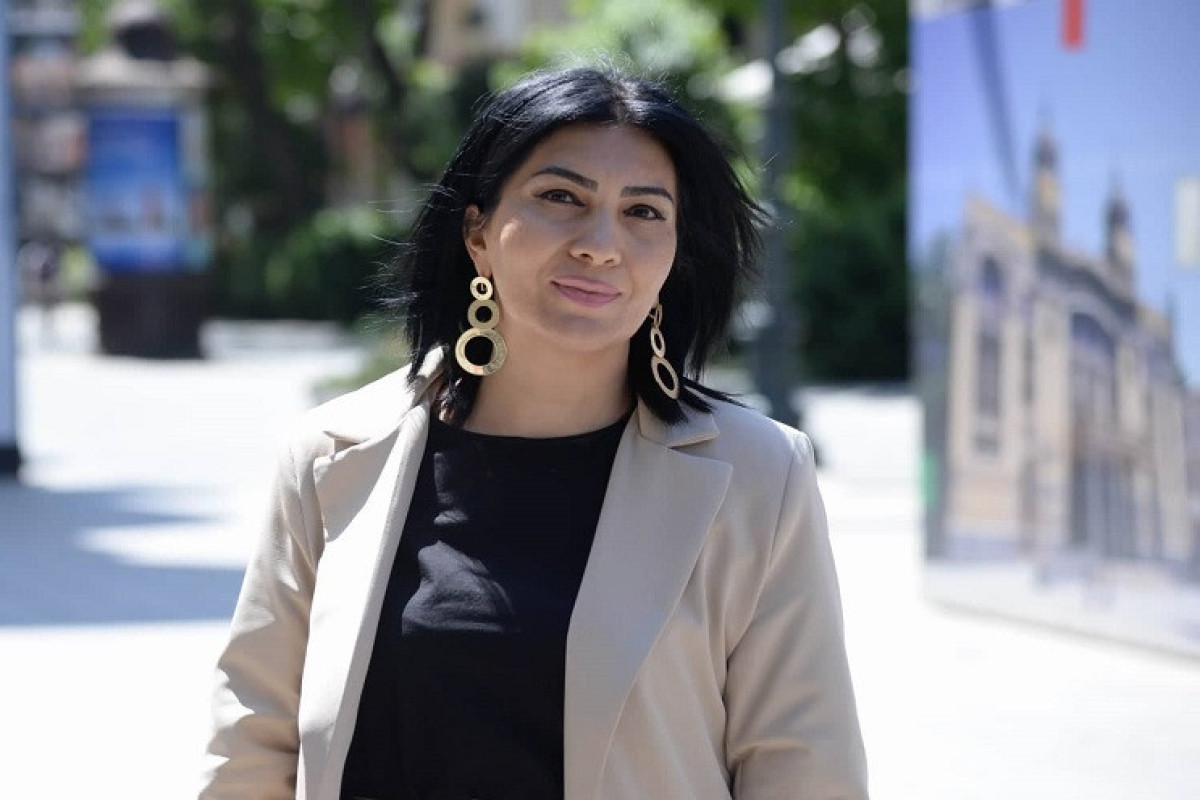 Əlifbamızı dəyişdik, ancaq... - Ana dilimizə kimlər qarşıdır? 