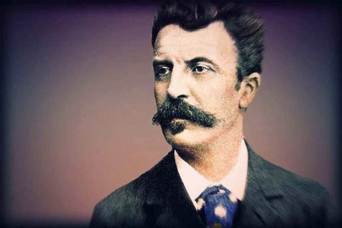 "Mənim sənə verdiyim boyunbağının brilyantları saxta idi!" - Gi de Mopassan  