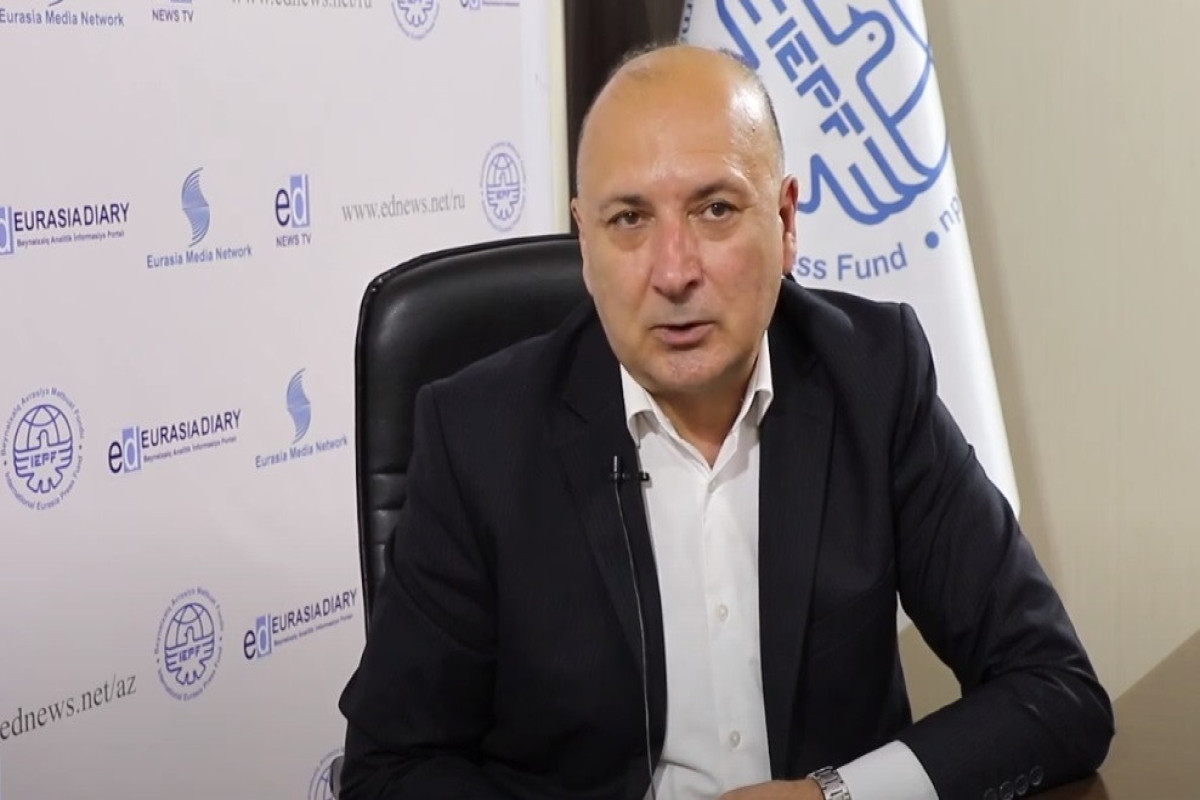 Varis:   "Mən o vaxtdan ədəbiyyatdan pul qazanmağın metodunu bilirəm..." - Müsahibə 