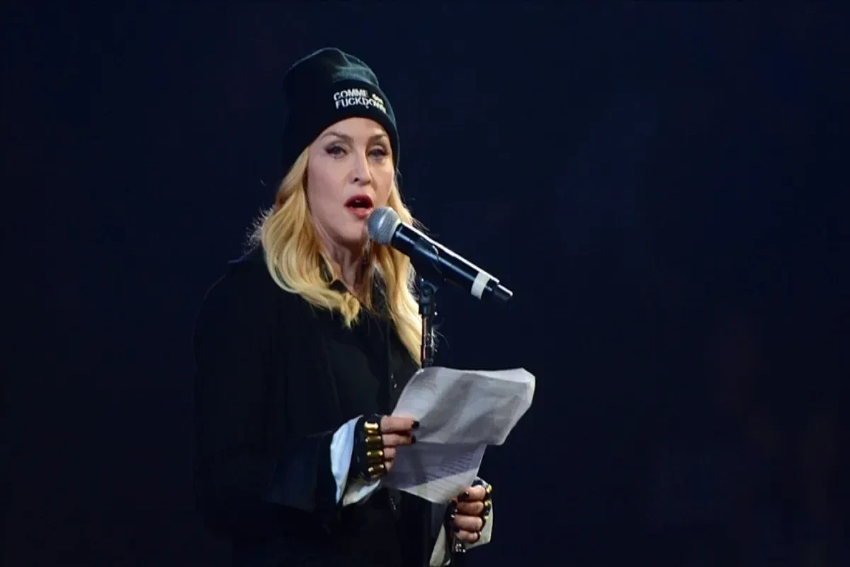 Madonna Qəzza ilə bağlı Papaya müraciət edib 