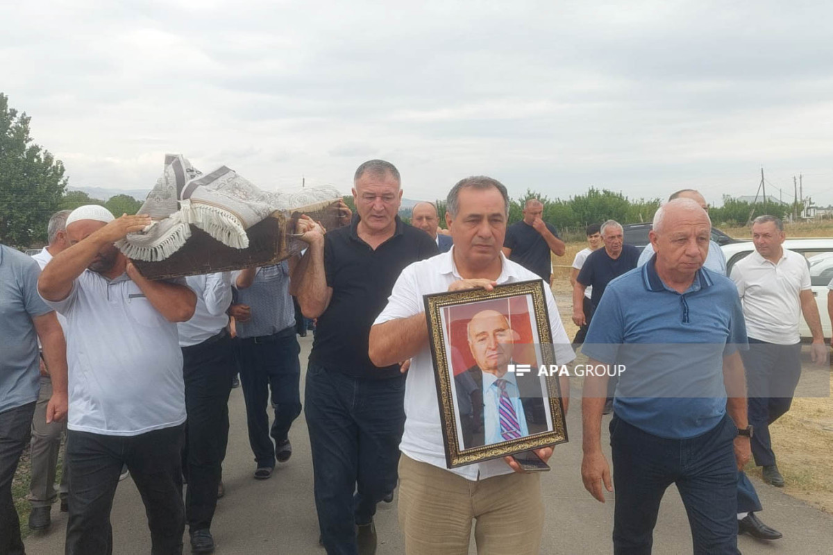 Yazıçı Vidadi Babanlı Qazaxda dəfn olundu  - Yenilənib 