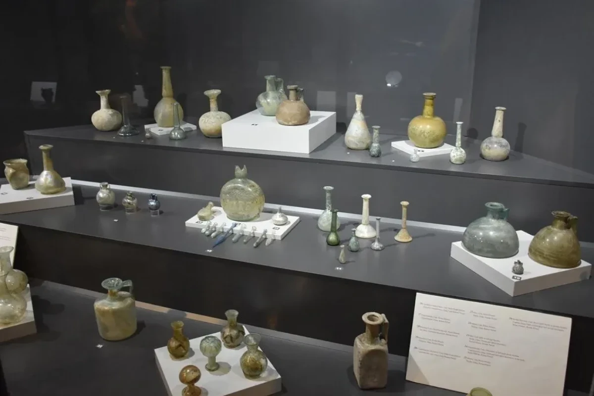 İzmir Arxeologiya Muzeyinini eksponatları 45 ildən sonra yenidən  sərgilənir  