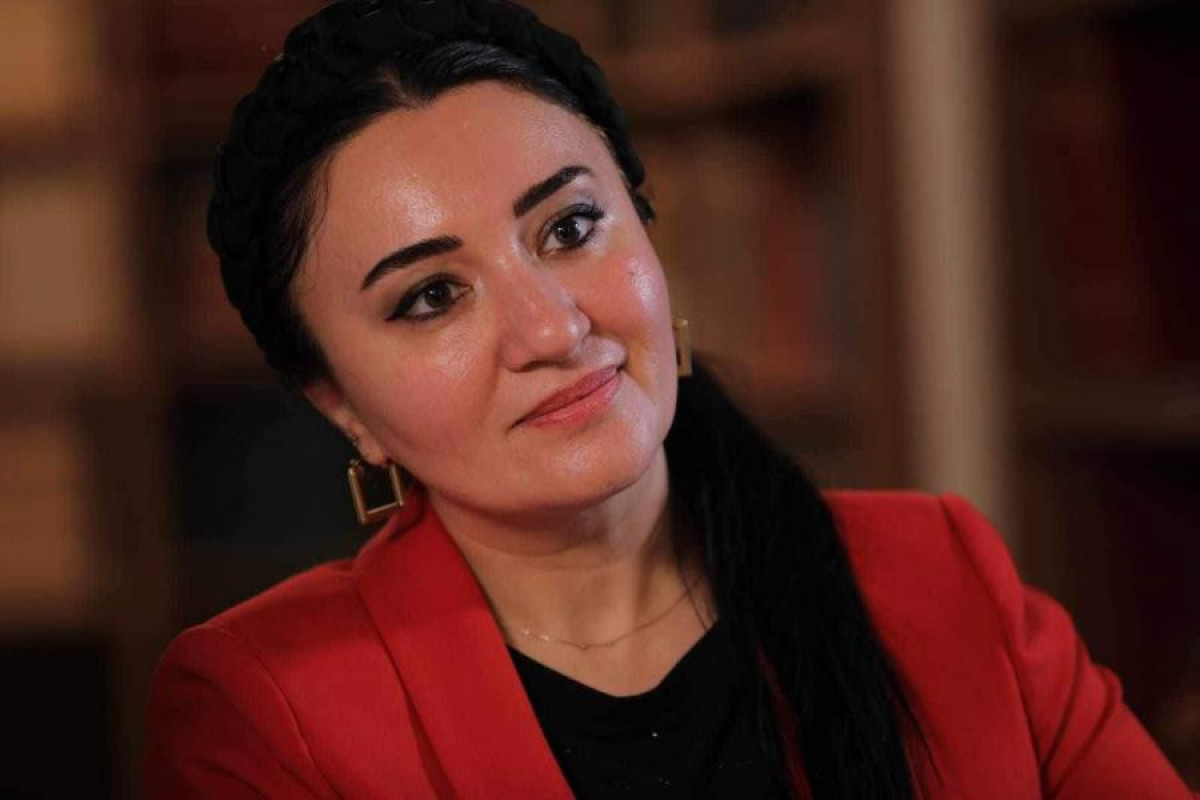 Xərçəng preparatları uzaq keçmişin acı xatirəsi... - Günel Mehrinin şeirləri  