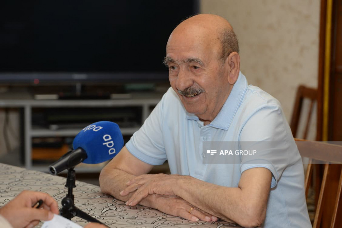 Keçmiş gəmi kapitanı:  "İran şahının oğluna dedim ki, gəmi özün kimi qocadır" - Müsahibə 