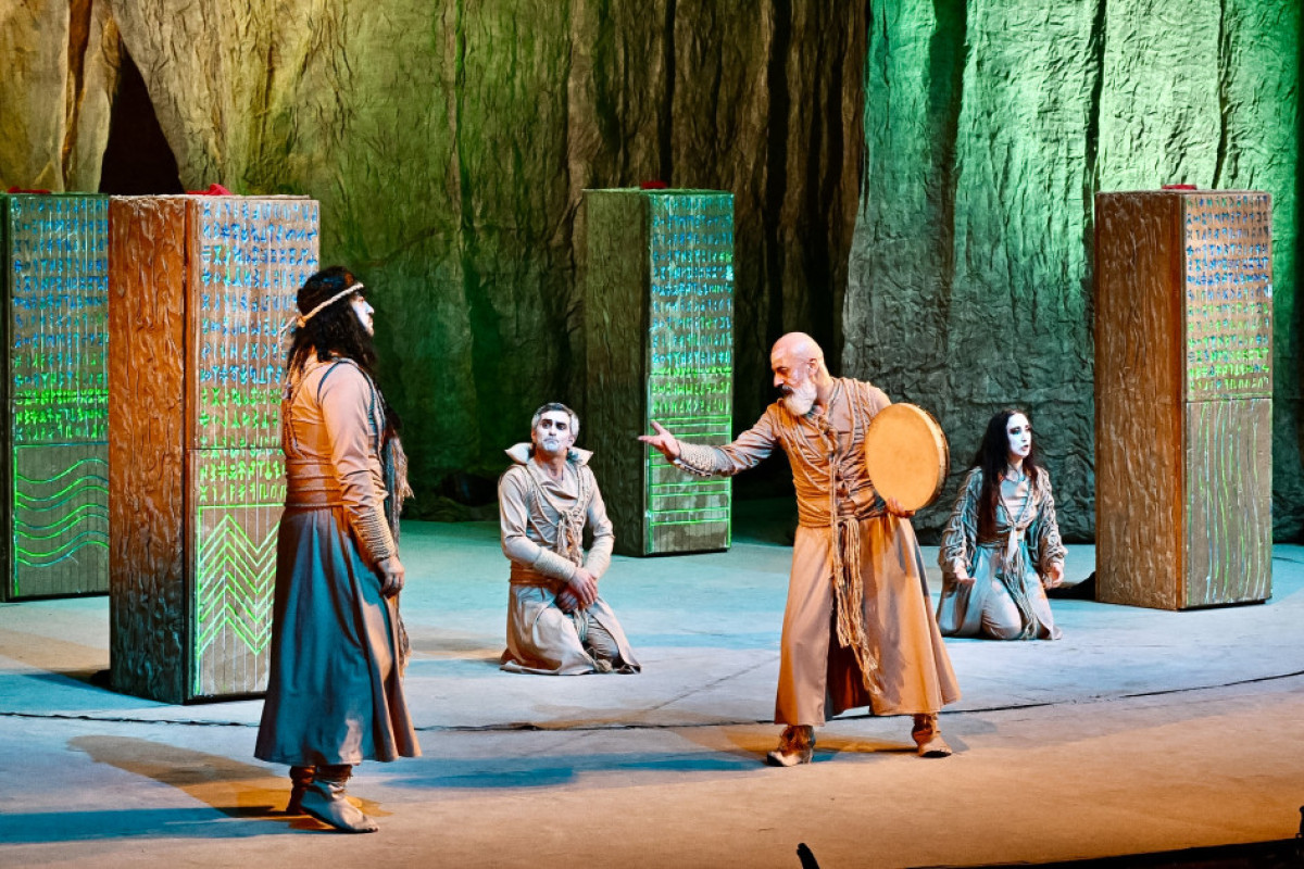 “Mən – Dədə Qorqud: 1-ci epizod. Başlanğıc”  tamaşasının premyerası oldu