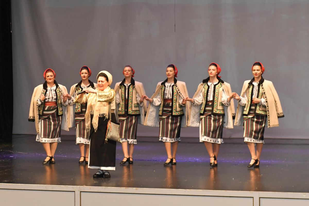 Musiqili Teatrda Rumıniya folklor gecəsi  keçirildi