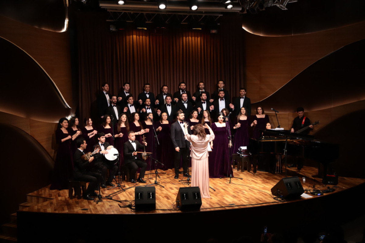 Ədəbi-musiqili proqram: "Səninlə dünyada bəxtiyaram mən" 