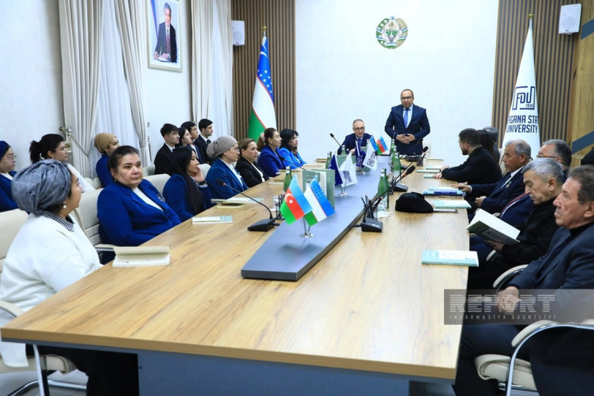 Bəxtiyar Vahabzadənin kitabı özbək dilində təqdim edilib 