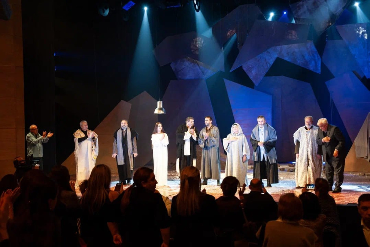 Xalq yazıçısı Kamal Abdullanın 75 illiyi Akademik Milli Dram Teatrında qeyd olunub 