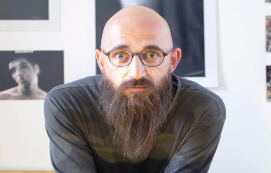 Azərbaycanlı fotoqraf intihar...