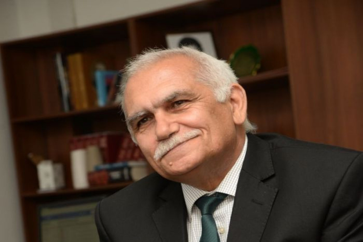 "Qızımı diri-diri basdırdılar" - Rüşvətxor rəis, qırılan təsbeh, qaçqın qız haqqında 