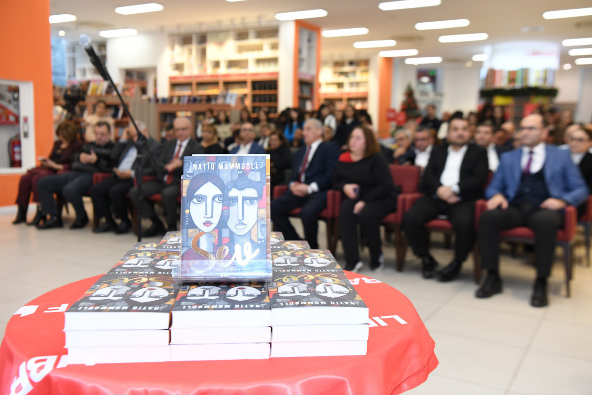 "Bu roman insanları sevənlərə və sevə bilməyənlərə bölür" - Reportaj 