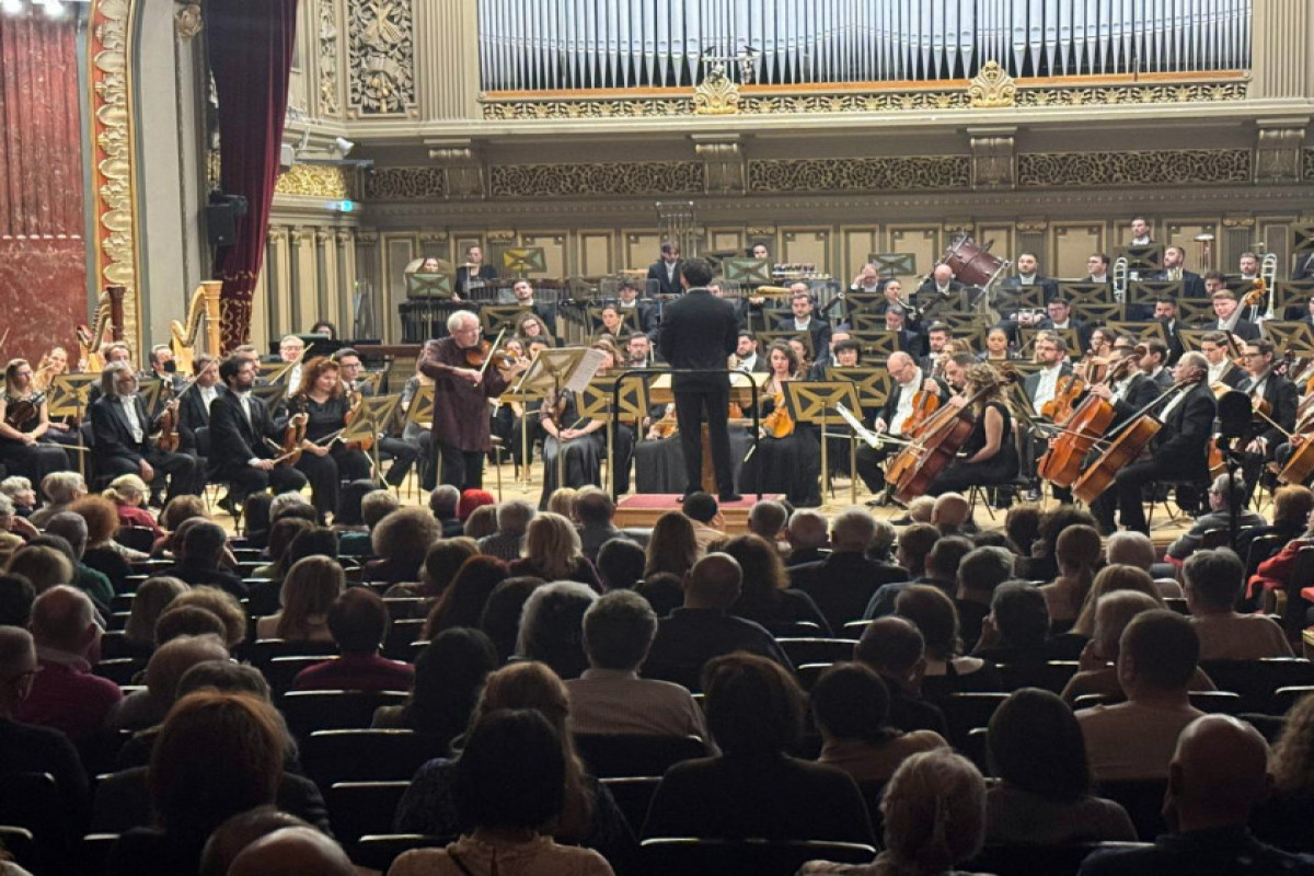 Buxarestdə Fuad İbrahimovun dirijorluğu ilə konsertlər təşkil olunub 