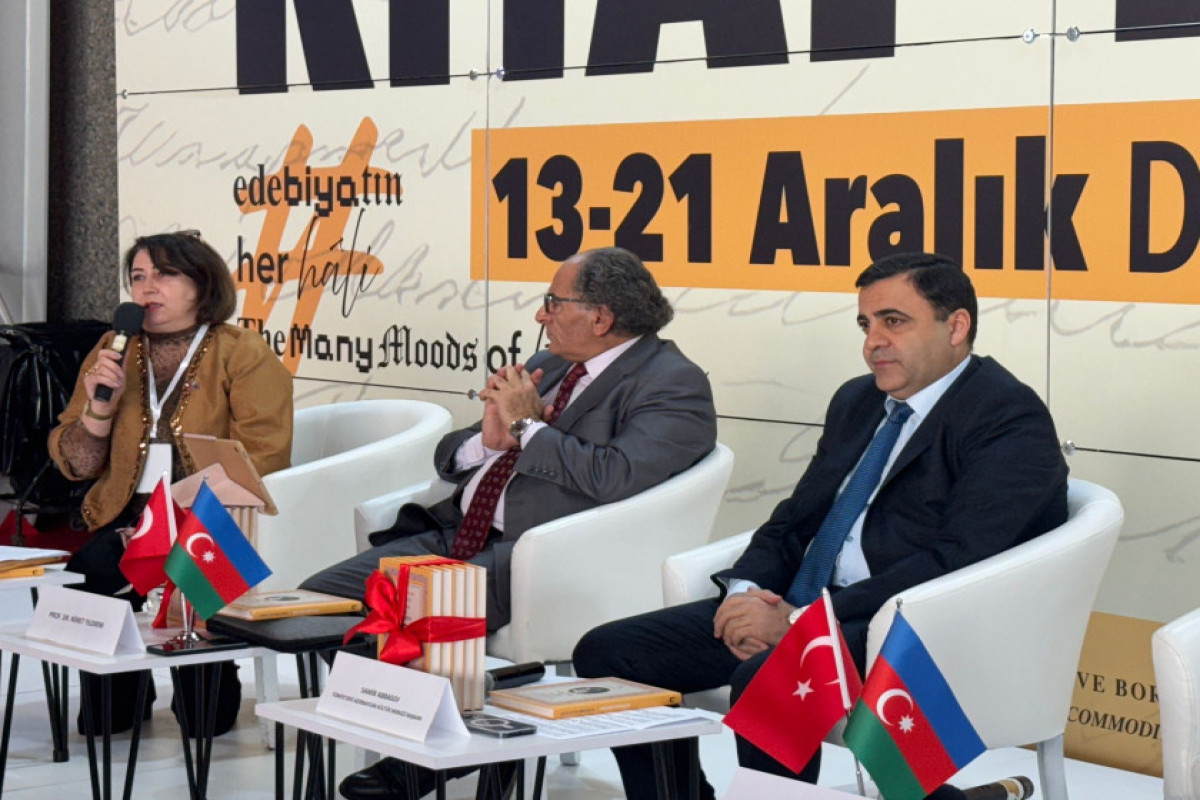 İstanbulda “Leyli və Məcnun”un türkcə nəşri  təqdim edildi 