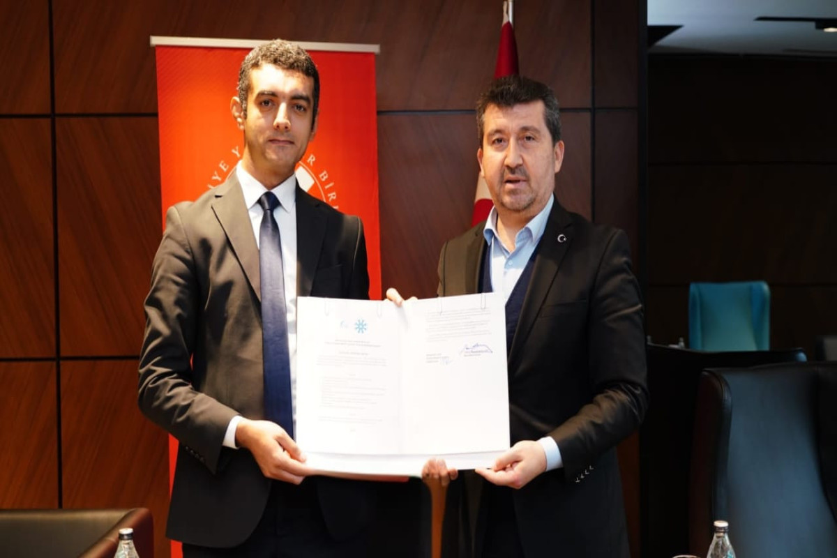 Türkiyə Yazarlar Birliyi ilə Dünya Gənc Türk Yazarlar Birliyi arasında memorandum imzalandı 