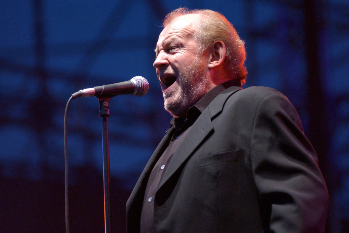 Qəlb ağıldan üstündür... - Günün mahnısı  