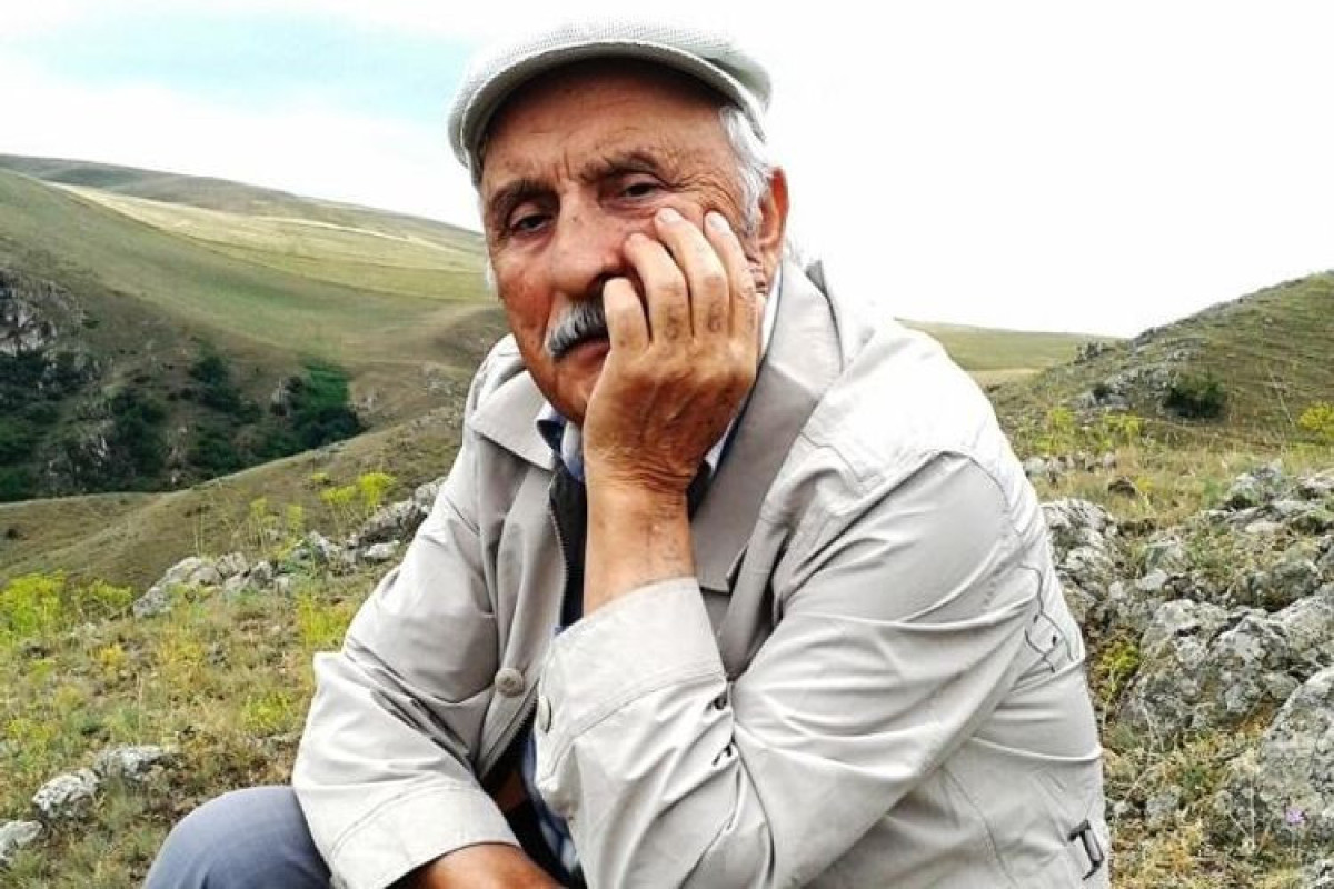 Duymursanmı bu öpüşdə nəsə var... - Məmməd Aslanın şeirləri  